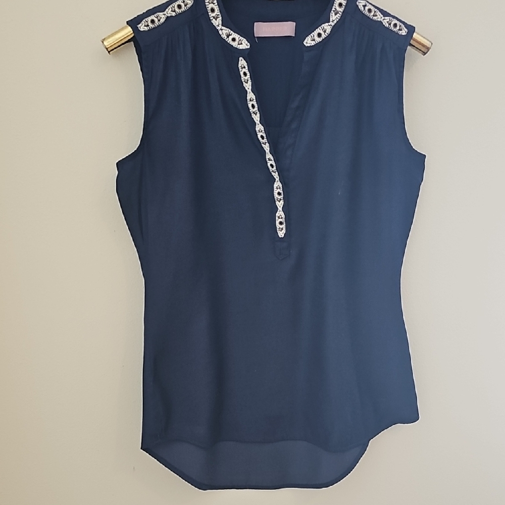 Harper Navy Sleeveless Top with Embroidered Trim. Size Small